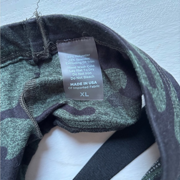 ❌SOLD❌Bombshell Set - Picture 4 of 10